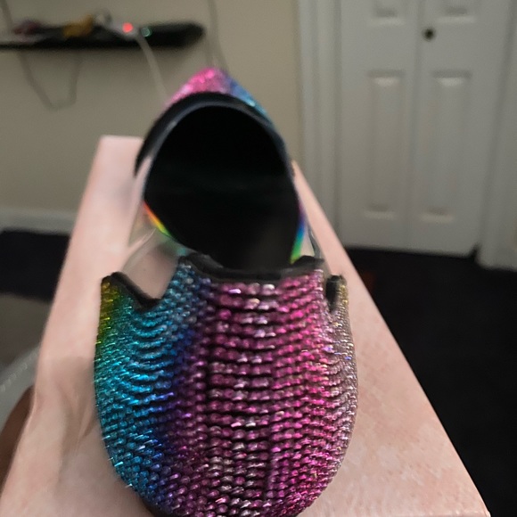 Shoes size 9 - Picture 3 of 3